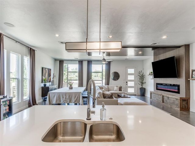 1604 NW 10th Street, Oklahoma City, OK 73106