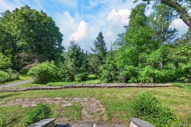 4700 State Route 52, Jeffersonville, NY 12748