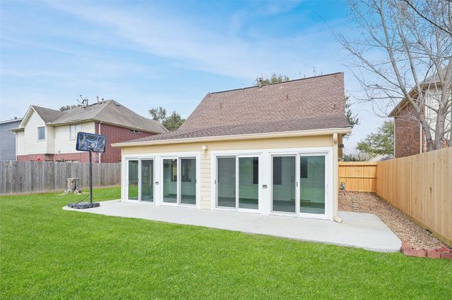 21739 Maple Bluff Drive, Katy, TX 77449