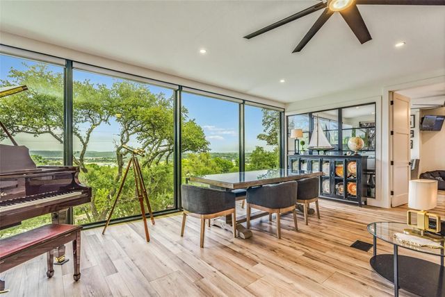111 Highlander ST, Lakeway, TX 78734
