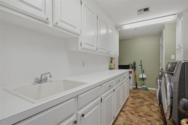 4101 Fernwood Drive, Lake Charles, LA 70605