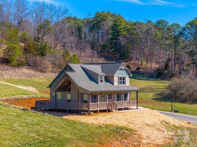 50 Fairview Street, Franklin, NC 28734