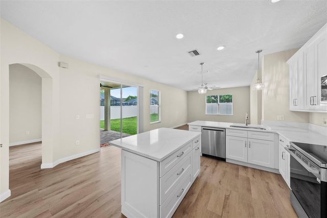19811 WYNDHAM LAKES DRIVE, Odessa, FL 33556