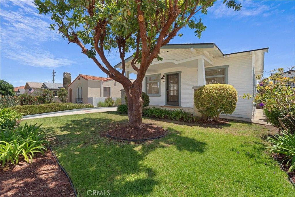 Image 1 of property listing at 1157 W 13th Street, San Pedro, CA 90731
