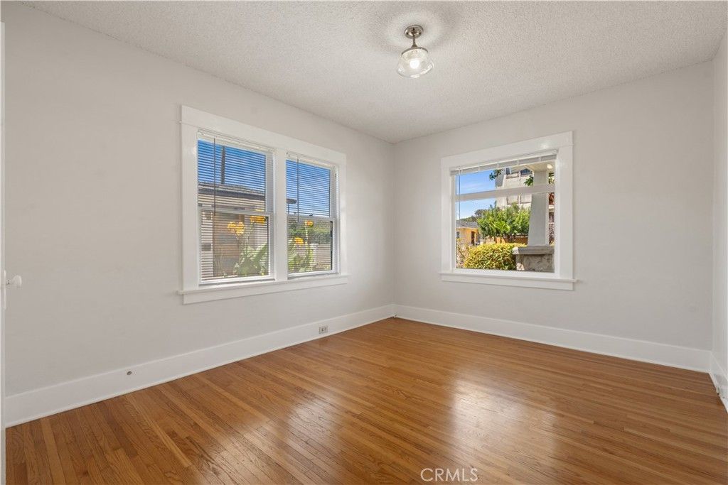 Image 13 of property listing at 1157 W 13th Street, San Pedro, CA 90731