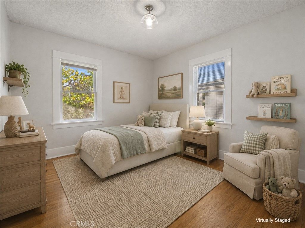 Image 15 of property listing at 1157 W 13th Street, San Pedro, CA 90731