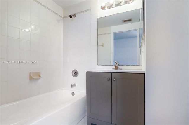 765 SW 148th Ave 1203, Sunrise, FL 33325