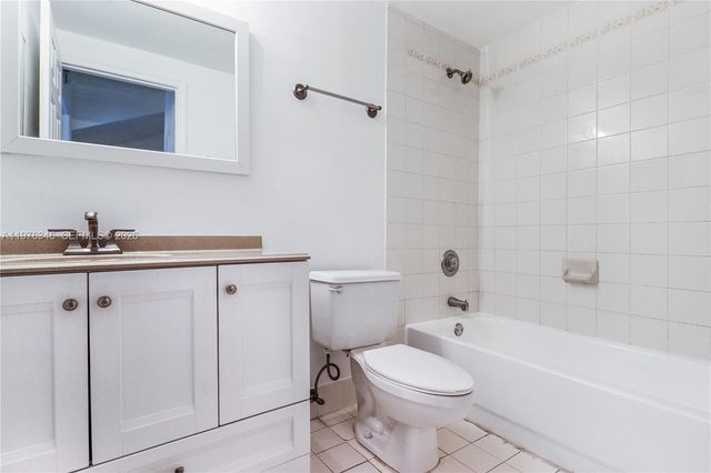 765 SW 148th Ave 1203, Sunrise, FL 33325