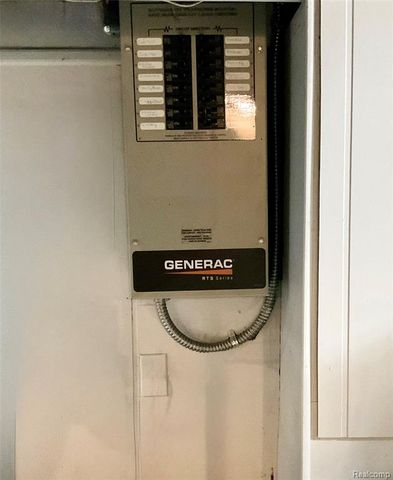 28746 Ramblewood Drive, Farmington Hills, MI 48334