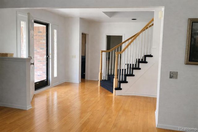 28746 Ramblewood Drive, Farmington Hills, MI 48334