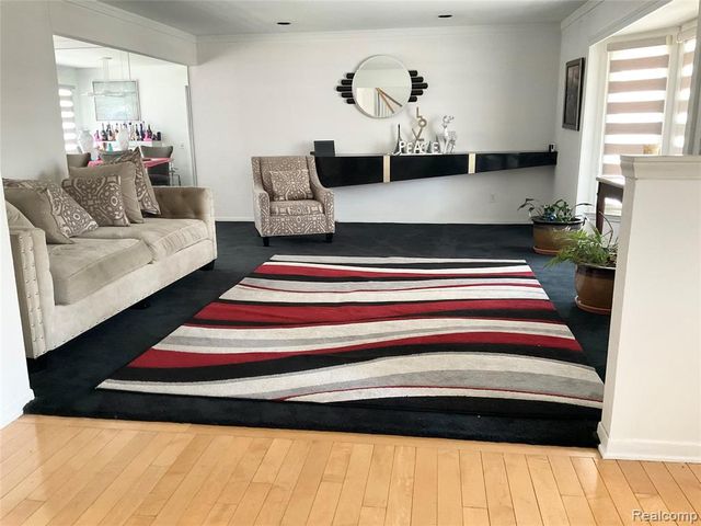 28746 Ramblewood Drive, Farmington Hills, MI 48334