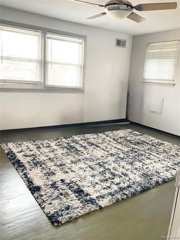 28746 Ramblewood Drive, Farmington Hills, MI 48334