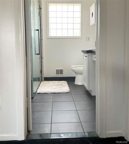 28746 Ramblewood Drive, Farmington Hills, MI 48334