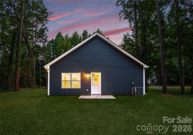 709 Henry Avenue, Gastonia, NC 28052