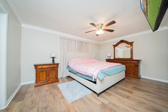 105 Sherwood Dr, Longview, TX 75605