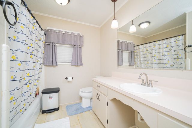 105 Sherwood Dr, Longview, TX 75605