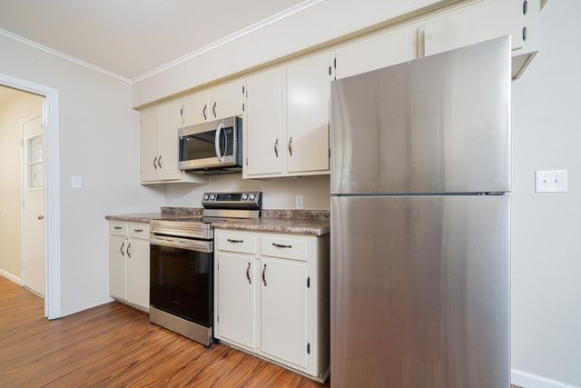 105 Sherwood Dr, Longview, TX 75605