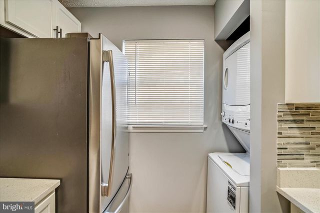 8603 WOODHUE CT, Manassas Park, VA 20111