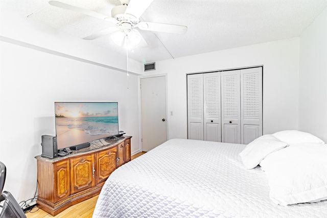 213 Fanshaw F, Boca Raton, FL 33434