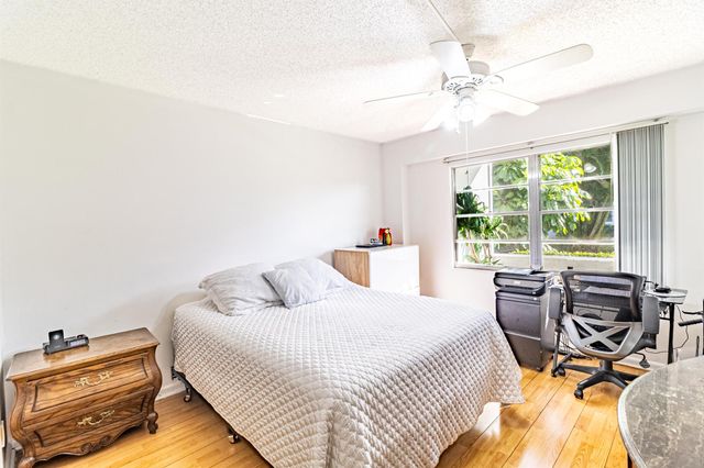 213 Fanshaw F, Boca Raton, FL 33434