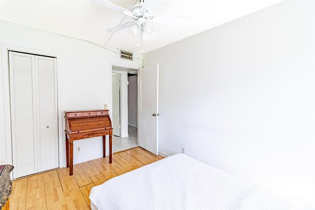 213 Fanshaw F, Boca Raton, FL 33434