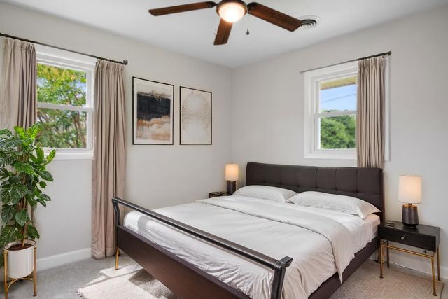 6890 Riverbend DR, Fairlawn, VA 24141