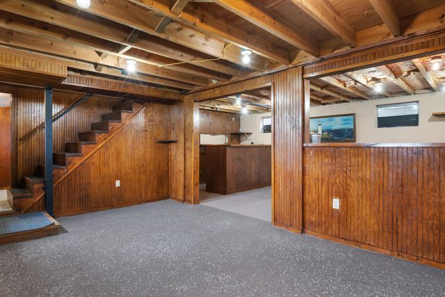 6890 Riverbend DR, Fairlawn, VA 24141