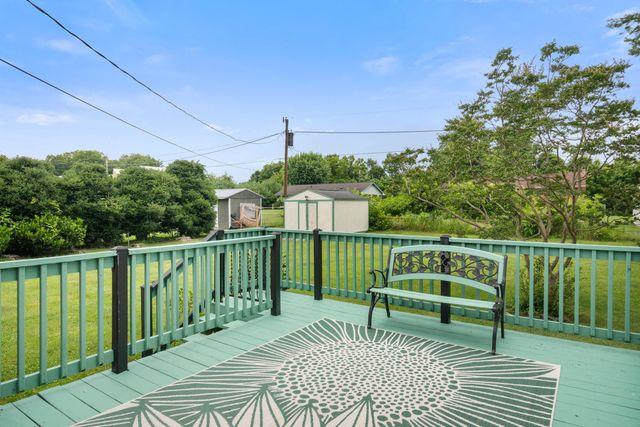 6890 Riverbend DR, Fairlawn, VA 24141