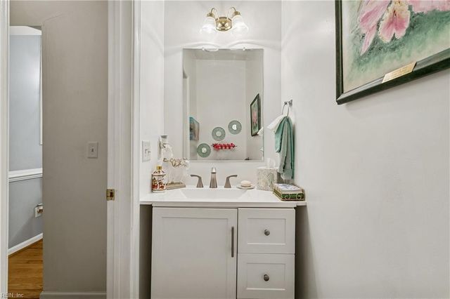 224 Bailey Park DR, Hampton, VA 23669