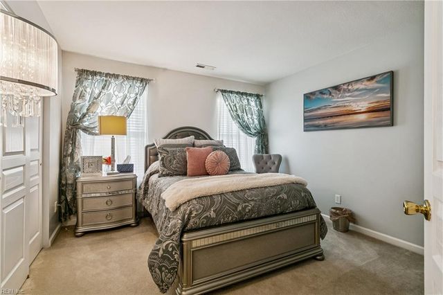 224 Bailey Park DR, Hampton, VA 23669