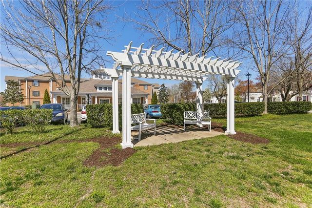 224 Bailey Park DR, Hampton, VA 23669