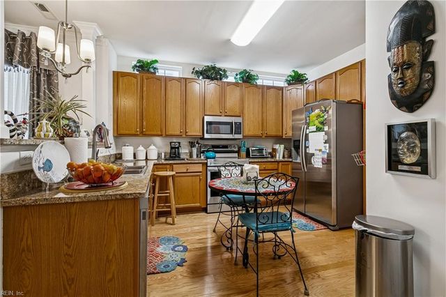 224 Bailey Park DR, Hampton, VA 23669