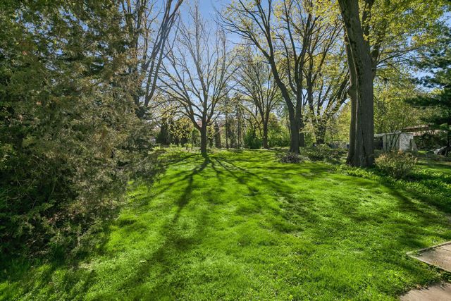 2966 Mildred Drive, Roseville, MN 55113