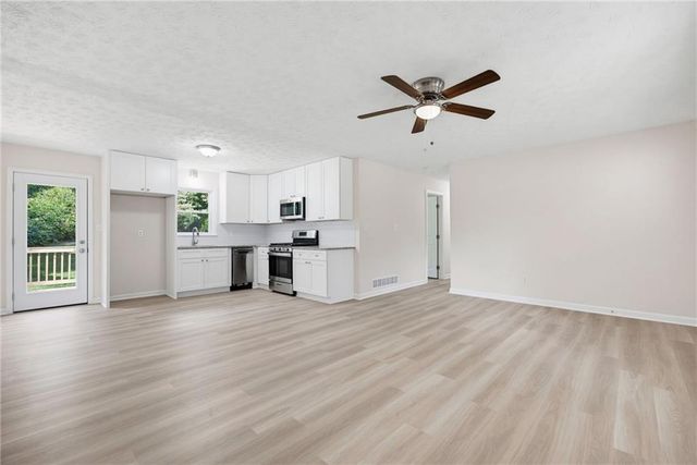 102 Tibbitts Drive, Dallas, GA 30157