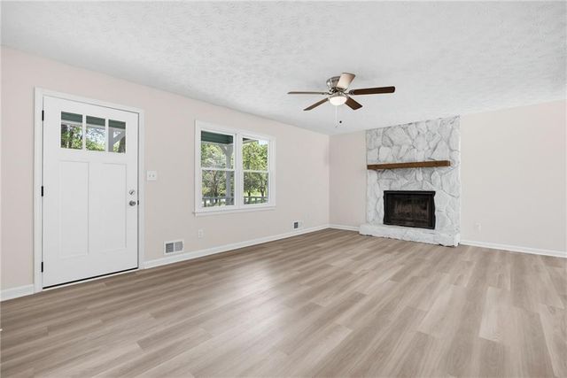 102 Tibbitts Drive, Dallas, GA 30157