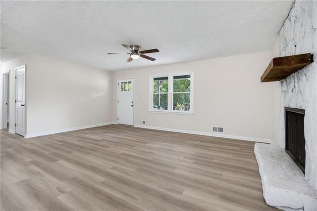 102 Tibbitts Drive, Dallas, GA 30157