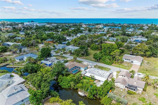 312 WINFIELD WAY, Nokomis, FL 34275