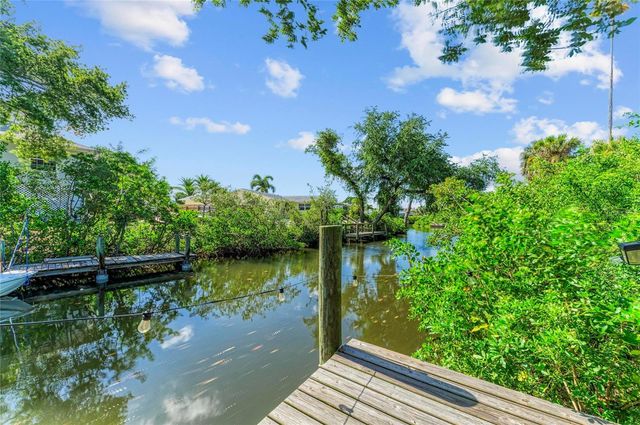 312 WINFIELD WAY, Nokomis, FL 34275