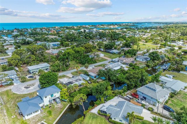312 WINFIELD WAY, Nokomis, FL 34275
