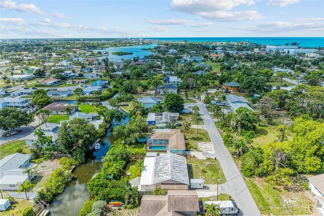 312 WINFIELD WAY, Nokomis, FL 34275