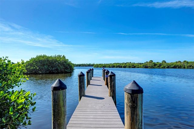 312 WINFIELD WAY, Nokomis, FL 34275