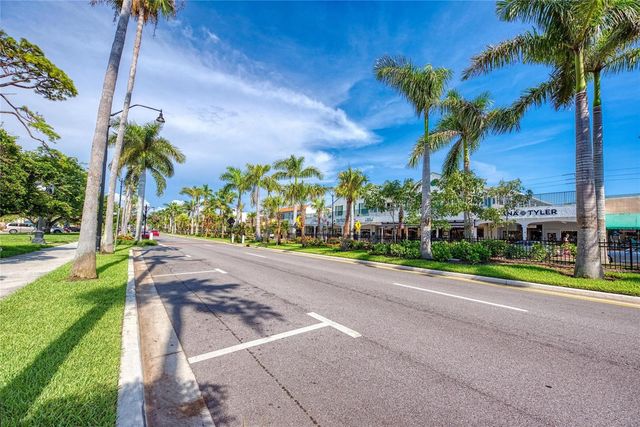 312 WINFIELD WAY, Nokomis, FL 34275