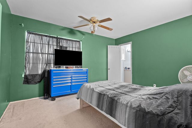 2002 Faulkner St., Tyler, TX 75701