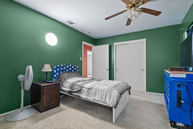 2002 Faulkner St., Tyler, TX 75701