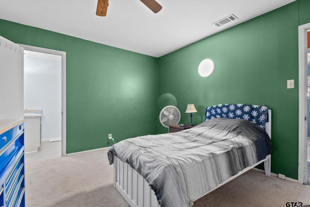 2002 Faulkner St., Tyler, TX 75701