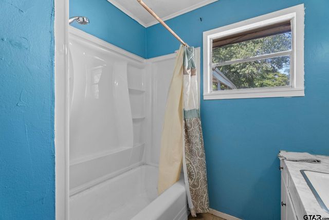 2002 Faulkner St., Tyler, TX 75701