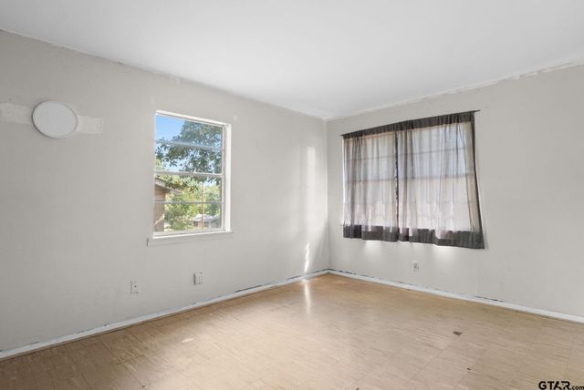 2002 Faulkner St., Tyler, TX 75701