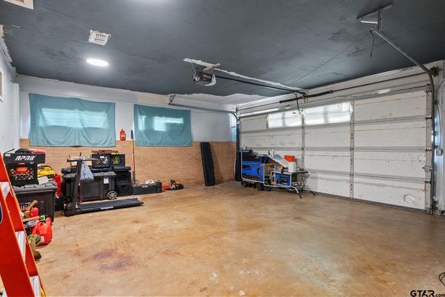 2002 Faulkner St., Tyler, TX 75701