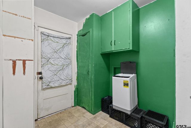 2002 Faulkner St., Tyler, TX 75701