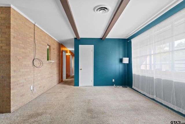 2002 Faulkner St., Tyler, TX 75701